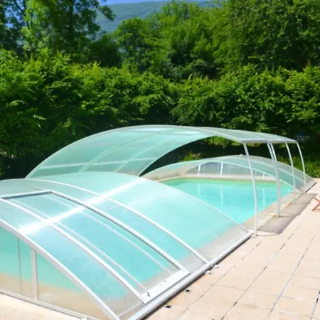Maison Accueillante A Avec Piscine Partagee Holiday home
