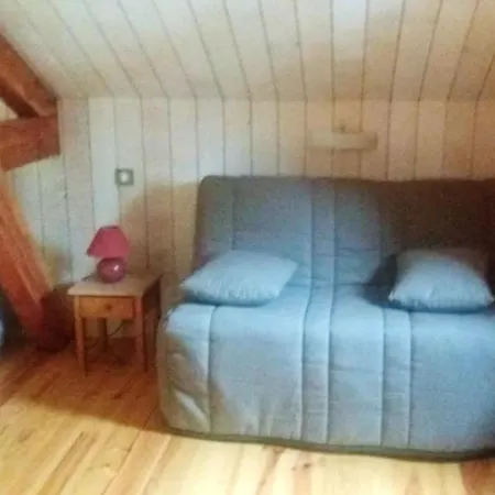 Maison Accueillante A Avec Piscine Partagee Holiday home