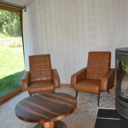 Casa vacanze Maison Accueillante à Avec Piscine Partagée