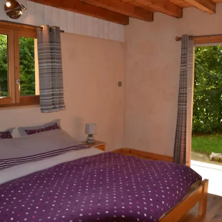 Maison Accueillante à Avec Piscine Partagée Casa vacanze *