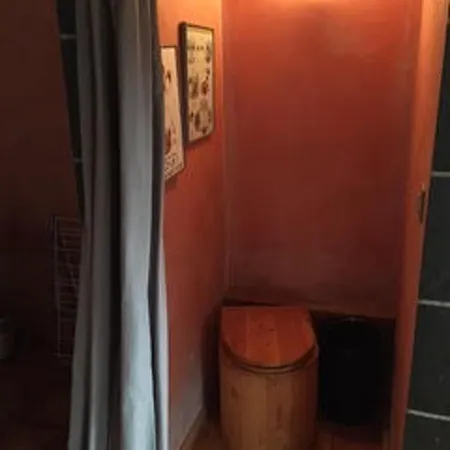 Maison Accueillante à Avec Piscine Partagée * Gembrie