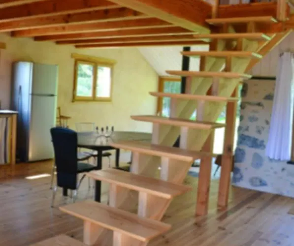 Maison Accueillante à Avec Piscine Partagée Сasa de vacaciones